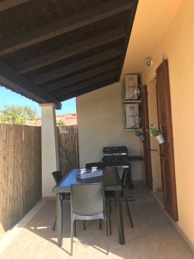 Appartamento Domu Bonora Pula Esterno foto