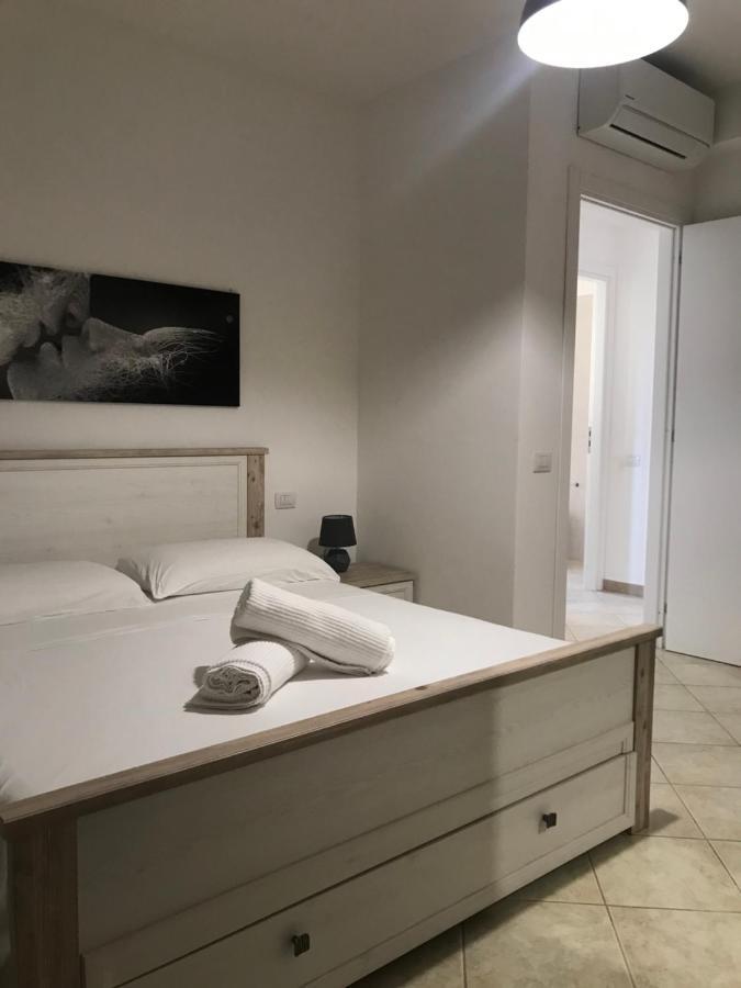 Appartamento Domu Bonora Pula Esterno foto